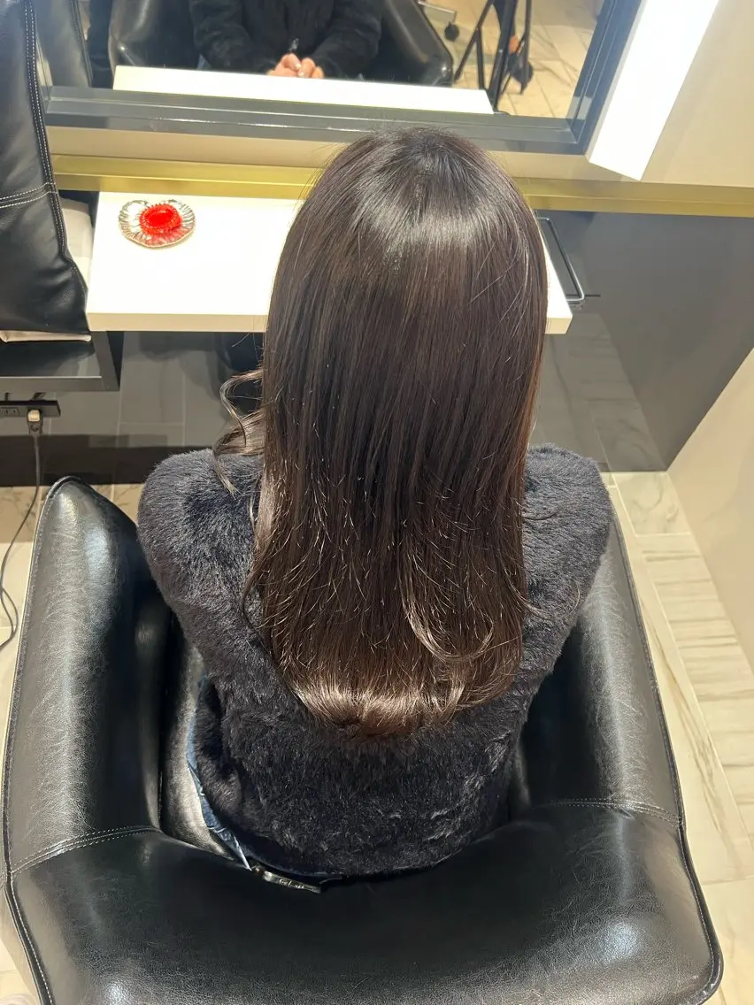 ロング カラー 山本 麗のヘアスタイル