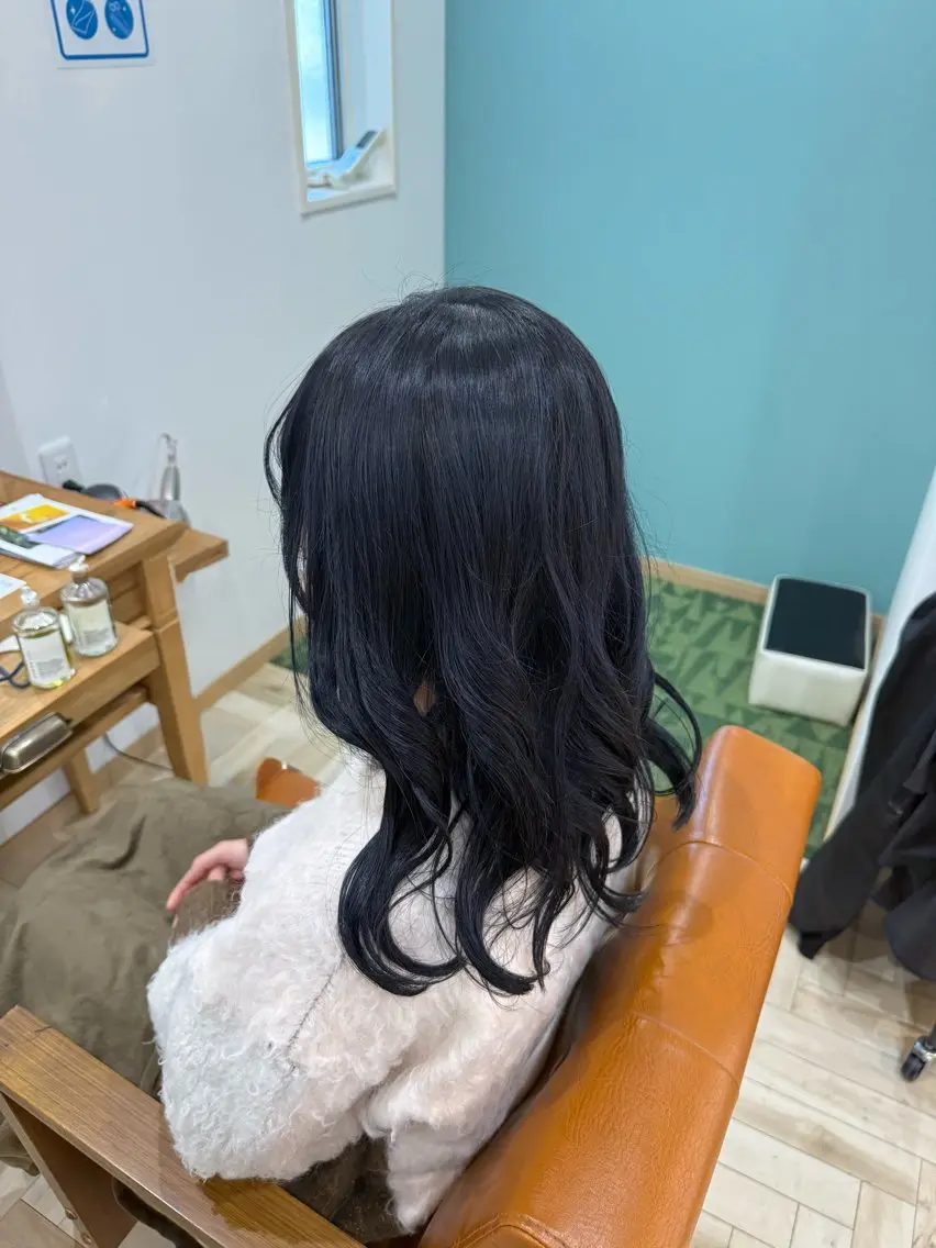 カラー ヘアカラー 髙崎 璃音のヘアスタイル