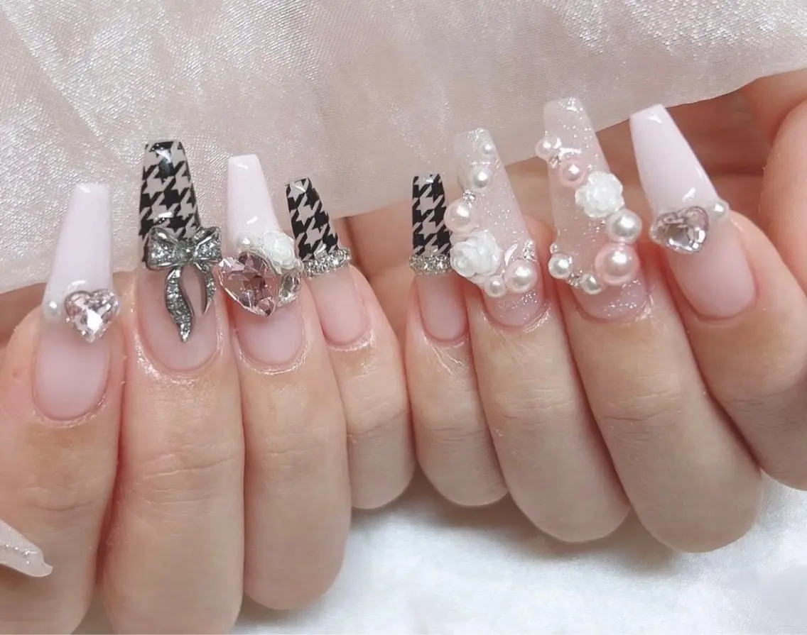 ネイル アートネイル ジェルネイル ネイルチップ ハンドネイル Jenn Nail Shinokuboのネイルデザイン