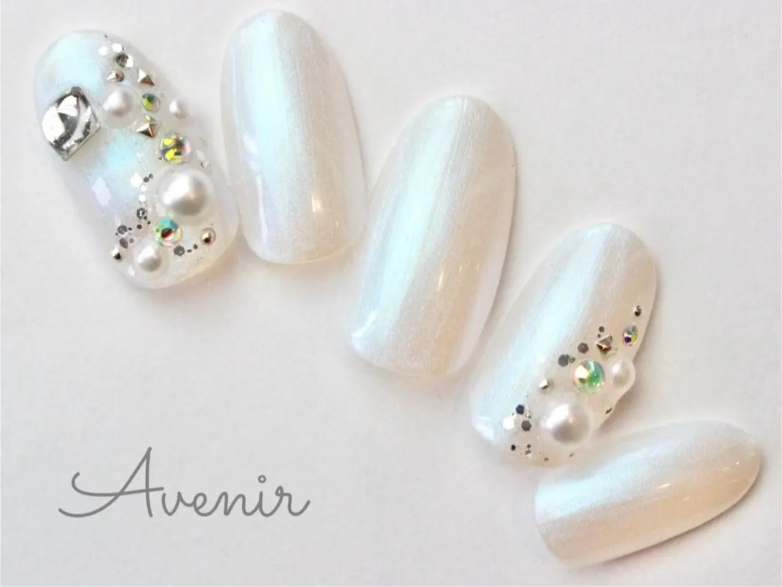 ネイル ハンドネイル Avenir 表参道 nail&eye予約のネイルデザイン