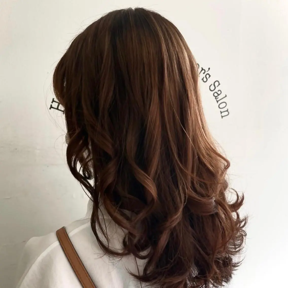 ロング カラー よしだ しおりのヘアスタイル