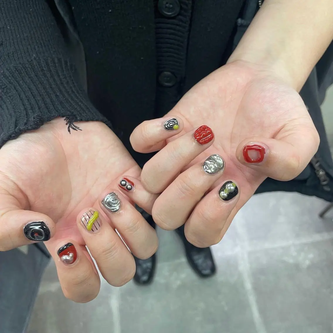ネイル アートネイル オーロラネイル ジェルネイル ミラーネイル ニュアンスネイル nailstudio eviz新宿店のネイルデザイン