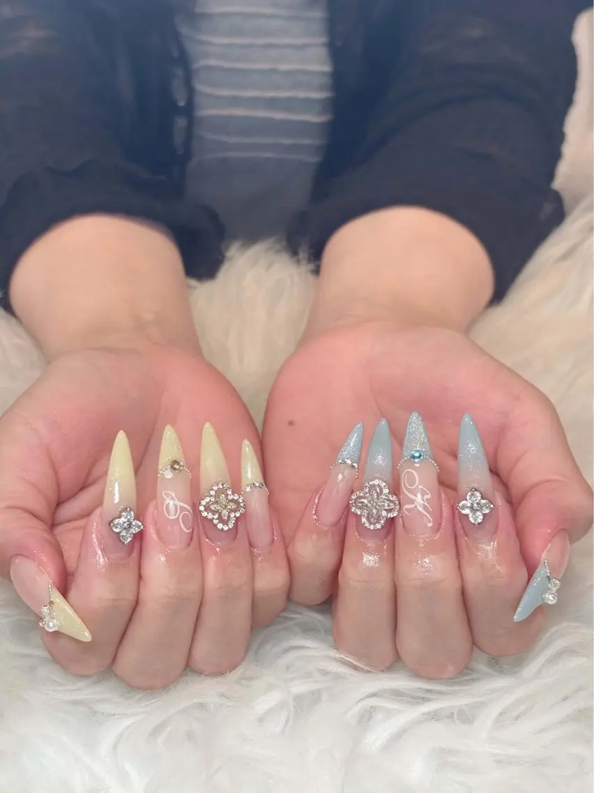 ネイル チークネイル ドット フレンチネイル グラデーション ハート ハンドネイル ハンドケア Eli Muse 新宿ネイルのネイルデザイン