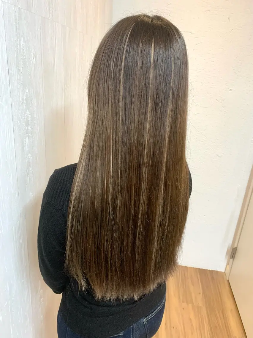 セミロング カラー GLOSS♡ ヤマガミコウジのヘアスタイル