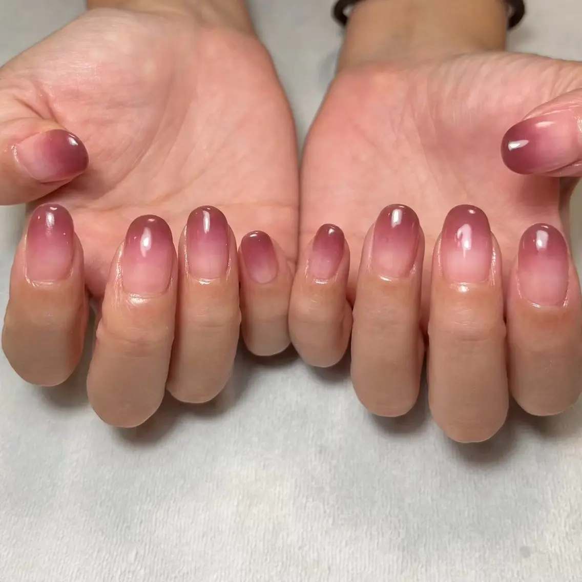 【HAND】グラデーションカラー🩵🩷¥4,000の写真