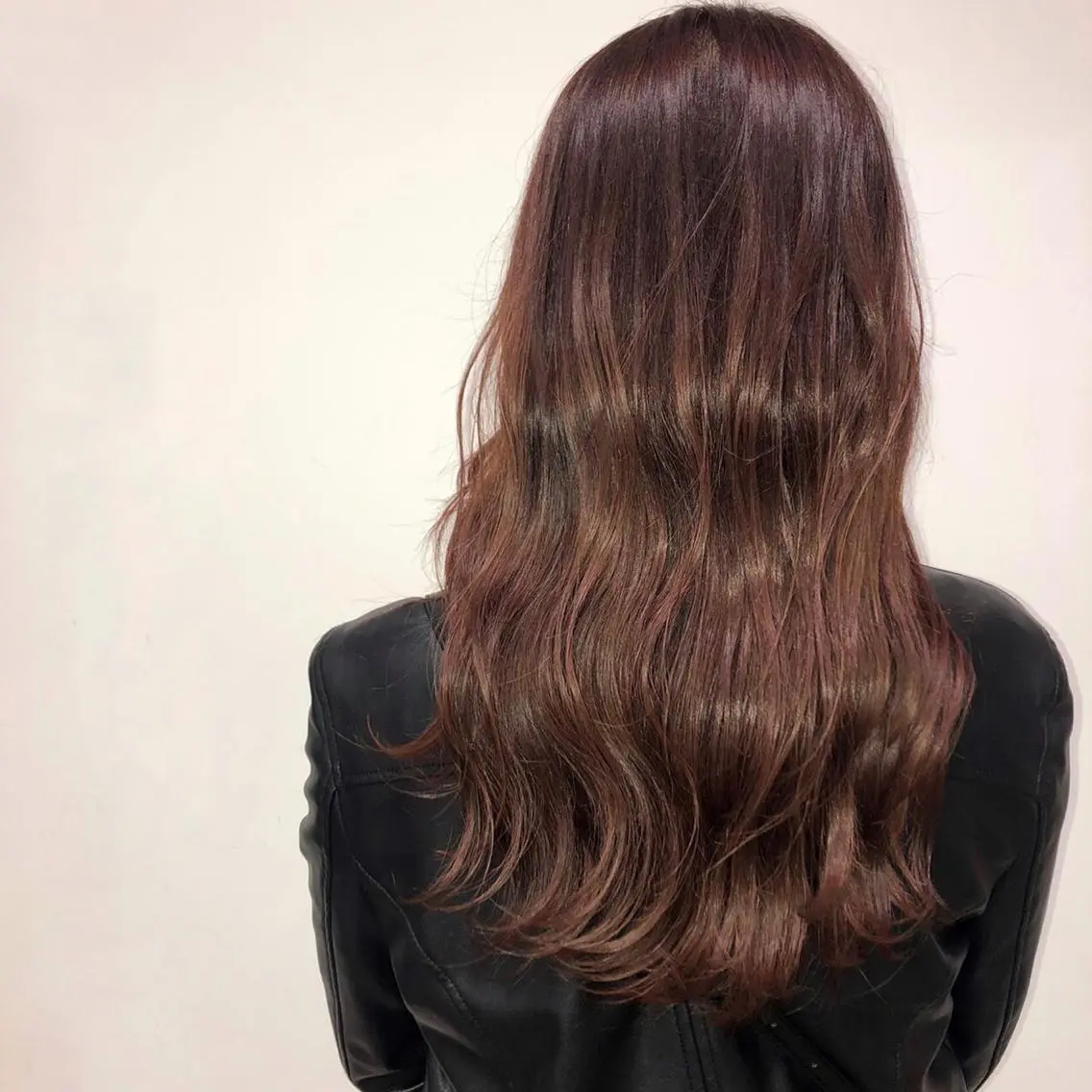 ロング カラー ヘアカラー かめい りなのヘアスタイル