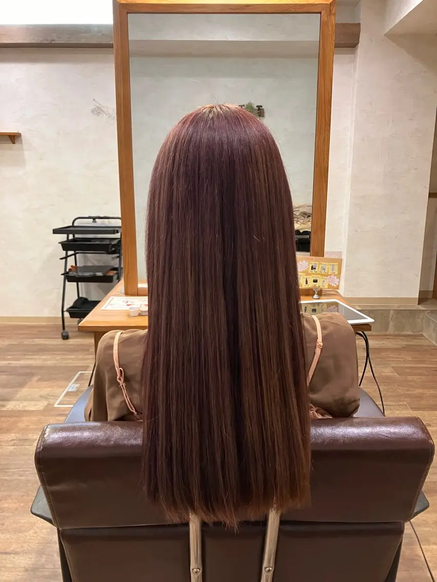 ロング カラー ヘアカラー トリートメント 吉田 萌花のヘアスタイル