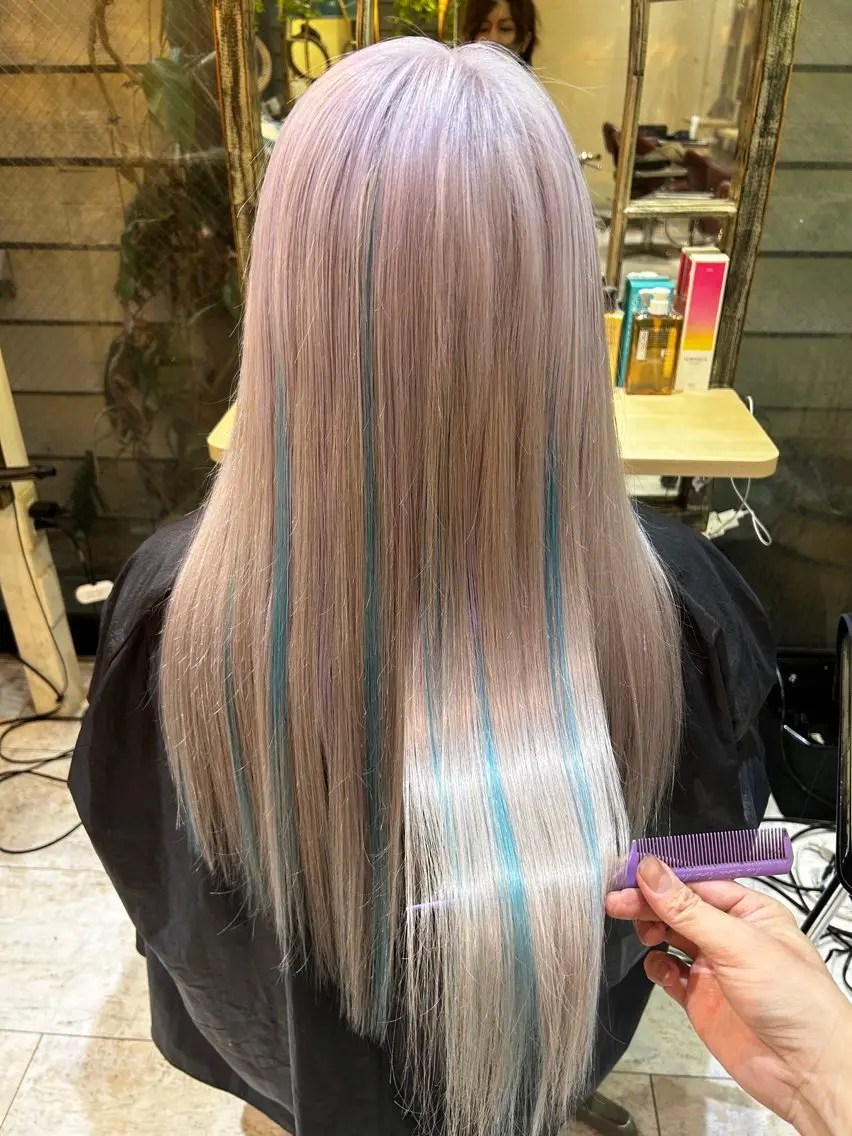 🔴シールエクステ80本＋カラー＋トリートメント＋エクステカットの写真