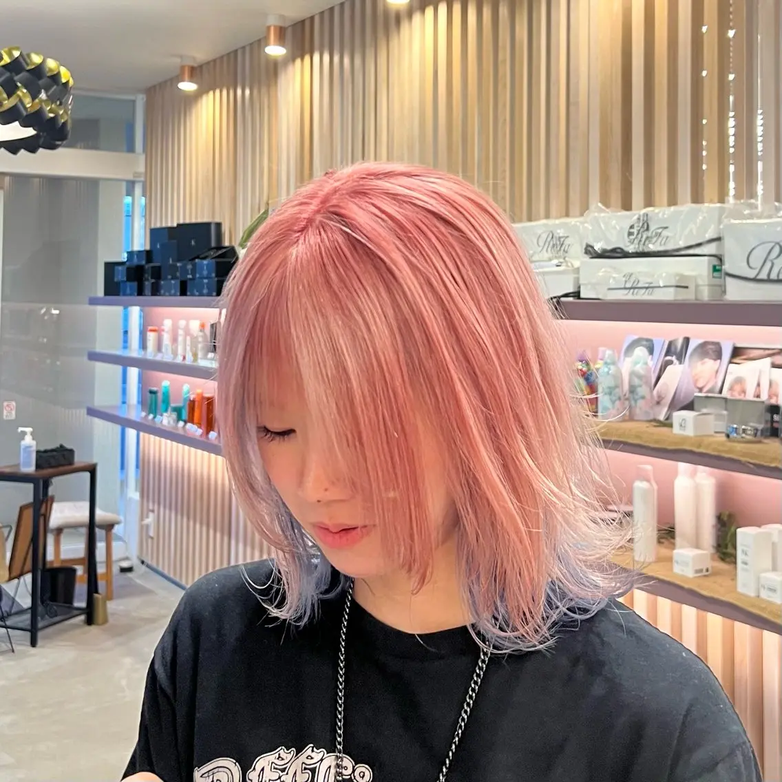 ミディアム カラー ヘアカラー 🕊️カズヤ/ ハイトーン🕊️のヘアスタイル