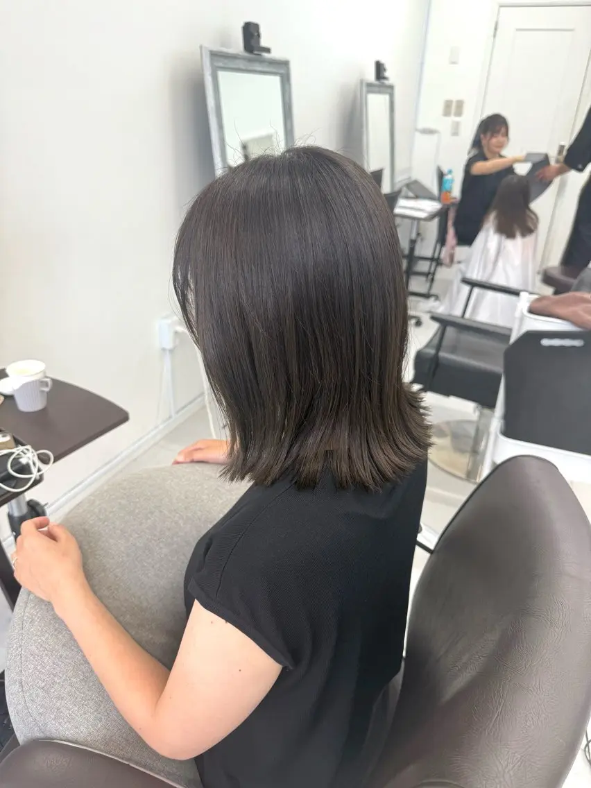 ミディアム 榎本 雪来のヘアスタイル
