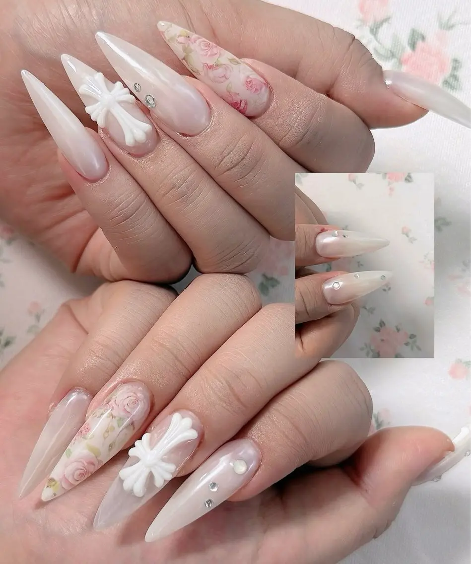 ネイル アートネイル ボルドー フレンチネイル ジェルネイル 氷ネイル・うるうるネイル ハンドネイル Julie NailSalonのネイルデザイン