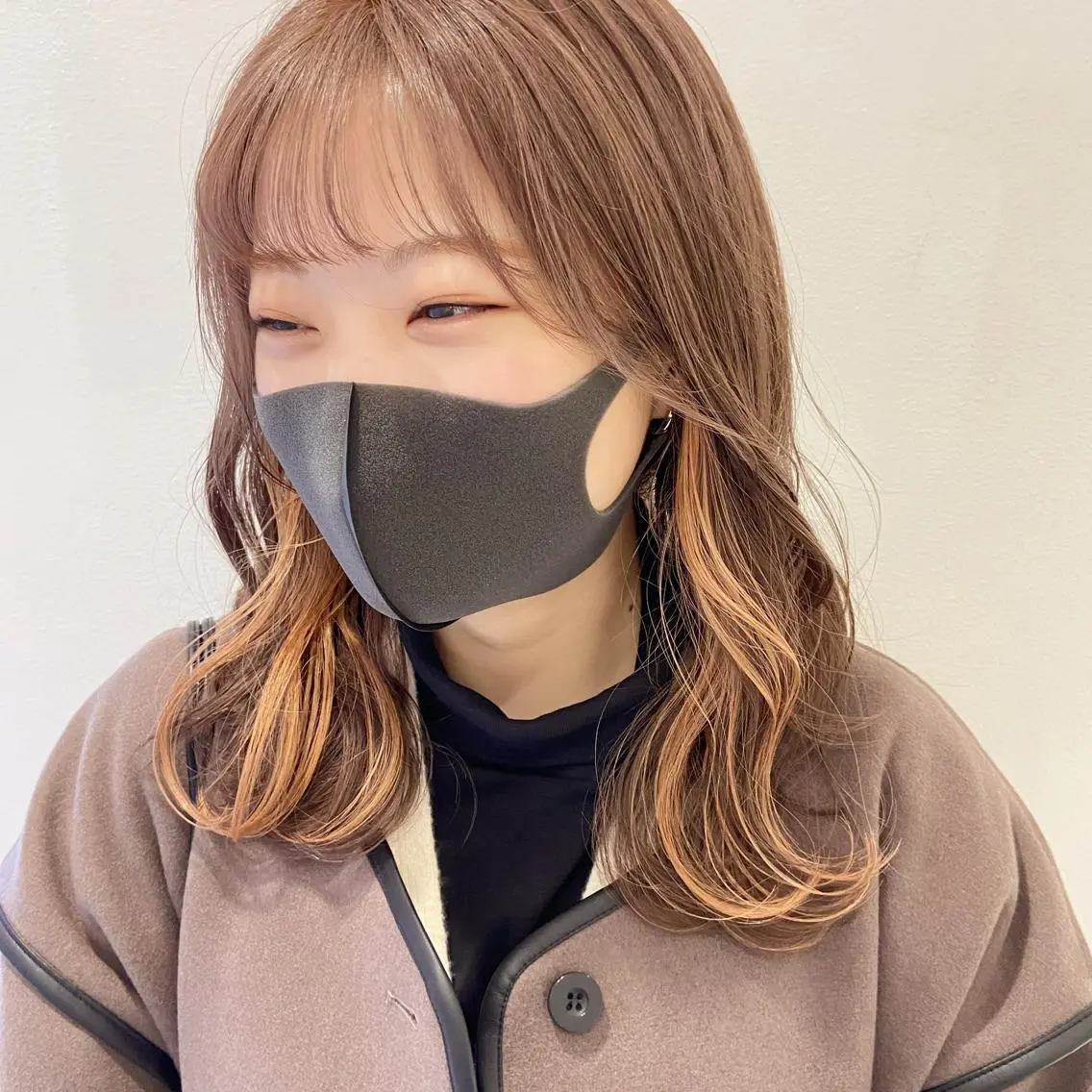 セミロング カラー ヘアアレンジ イヤリングカラー オレンジ 天神レイヤーカット No.1💖マユカのヘアスタイル
