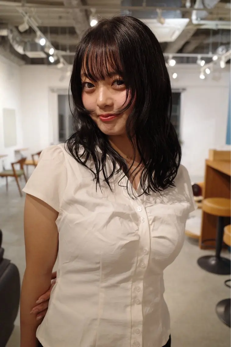 セミロング カラー 池田 柑美のヘアスタイル
