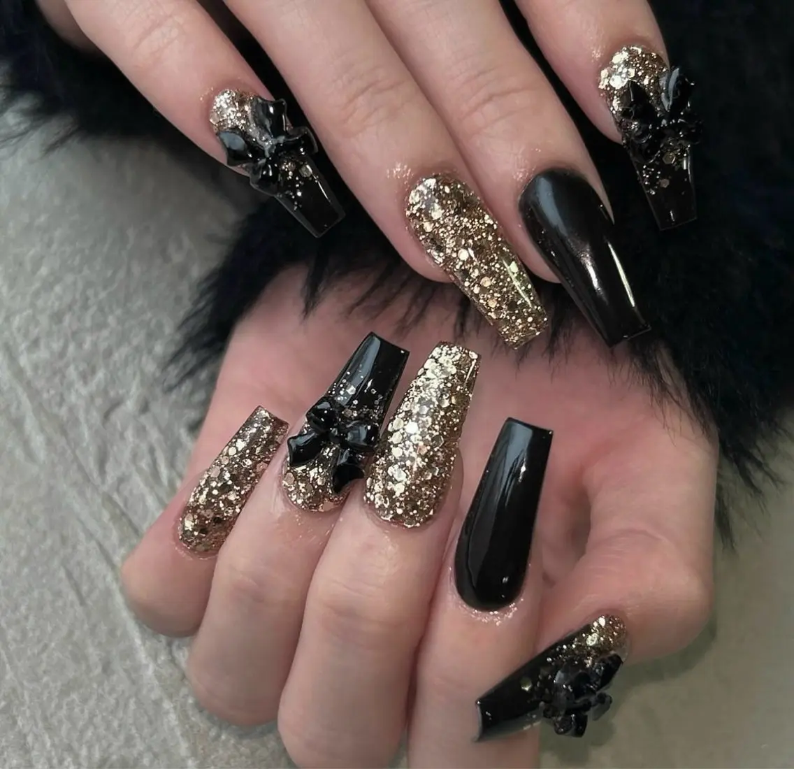 ネイル グラデーション キラキラネイル ワンカラーネイル 冬ネイル Jenn Nail Salonのネイルデザイン