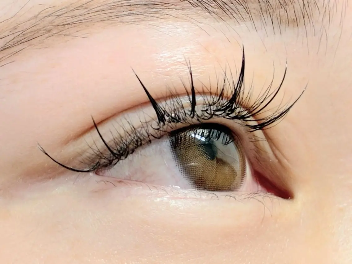 マツエク・マツパ ボリュームラッシュ ワンホンマツエク Lavie b.eyelashのマツエク・マツパデザイン