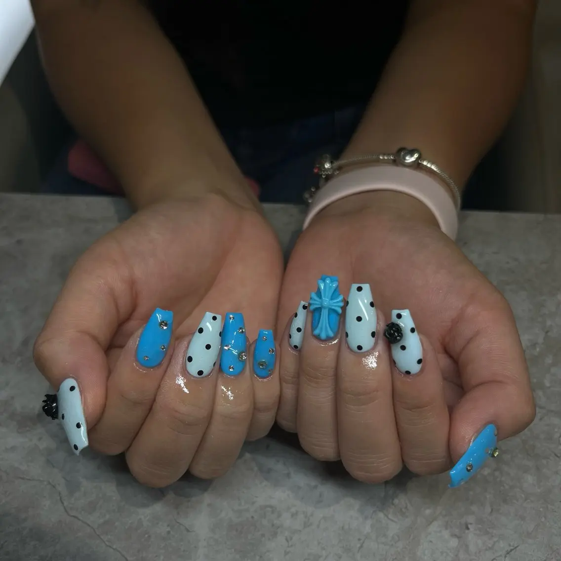 ネイル ハンドネイル IROHA nail Ami🐊🎀のネイルデザイン