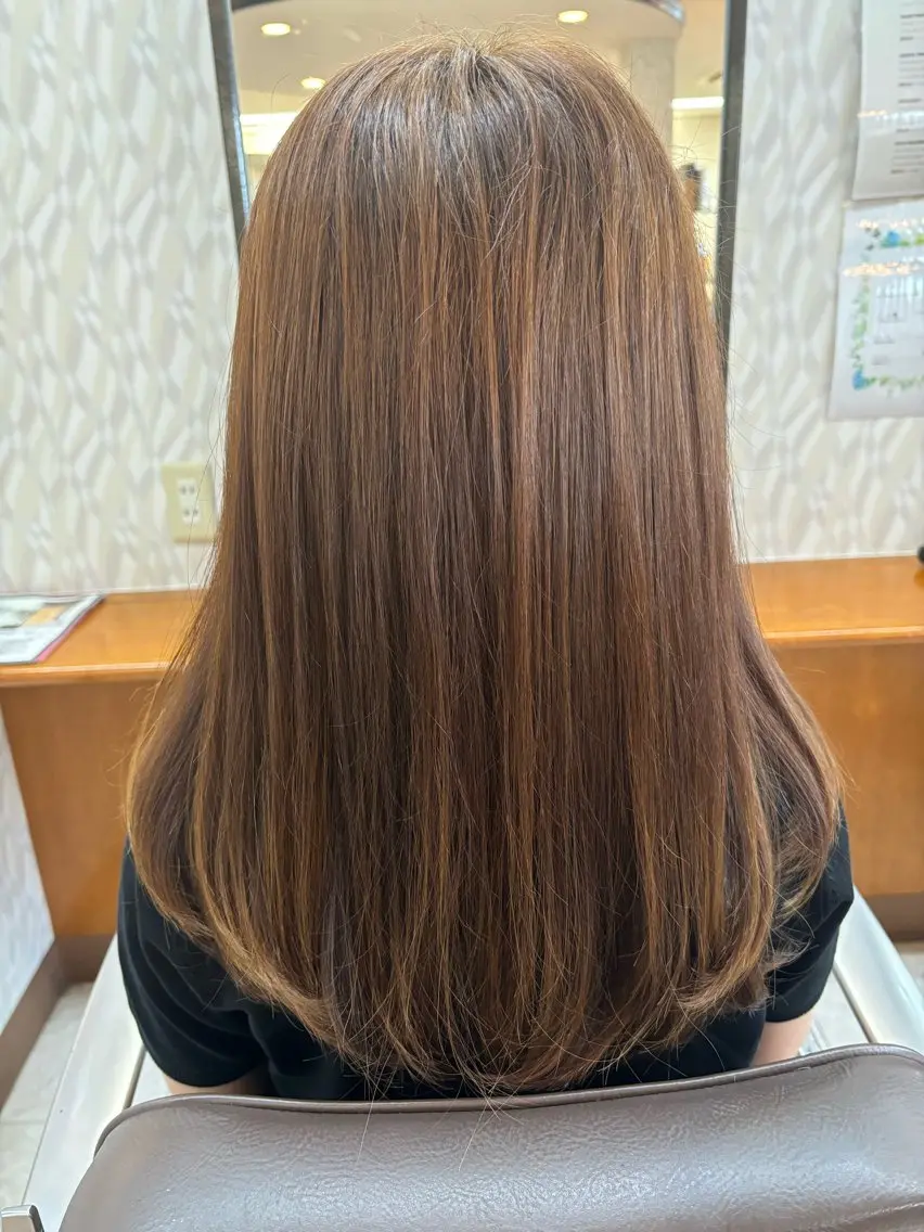 ロング カラー カット ヘアカラー ヘッドスパ 亀山 来未のヘアスタイル