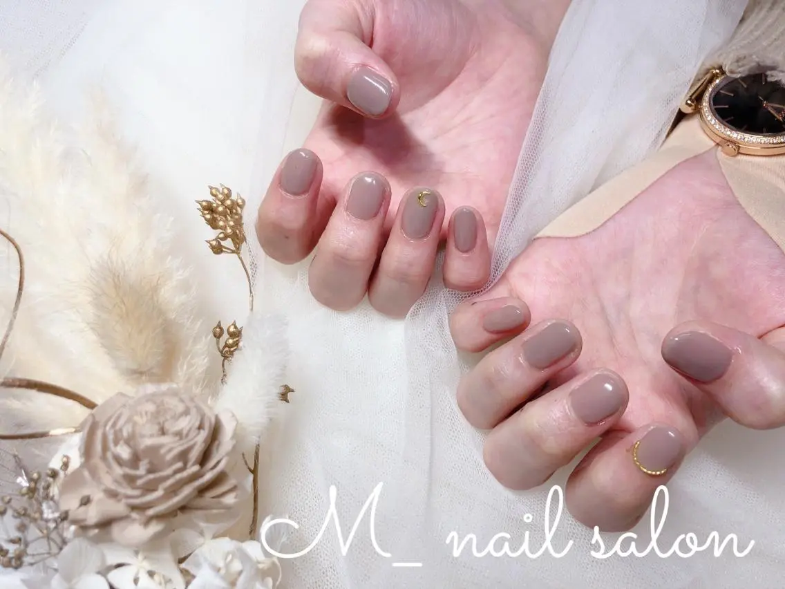 ネイル ワンカラーネイル M_ nail salonのネイルデザイン