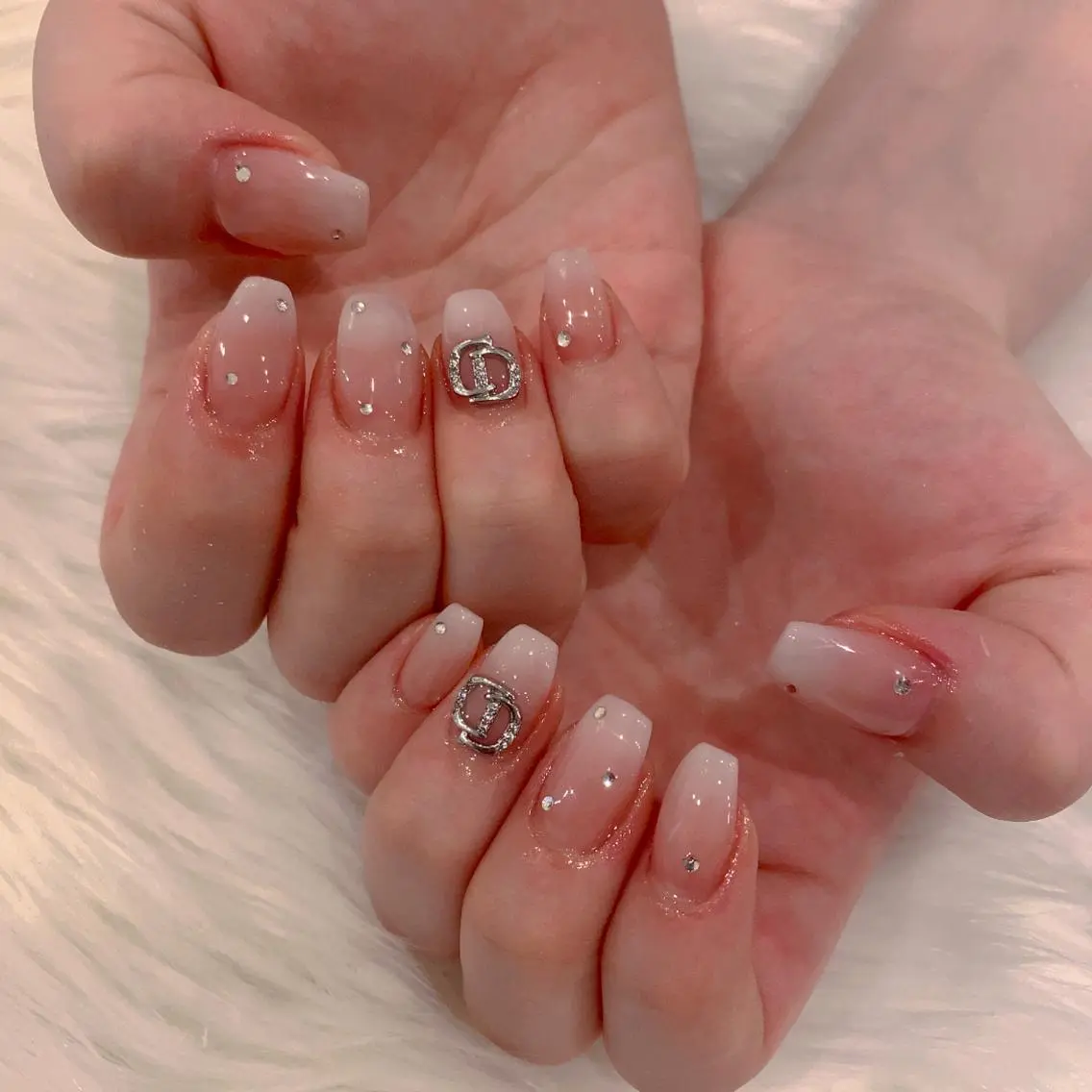 ネイル ハンドネイル Tinaネイル 難波のネイルデザイン