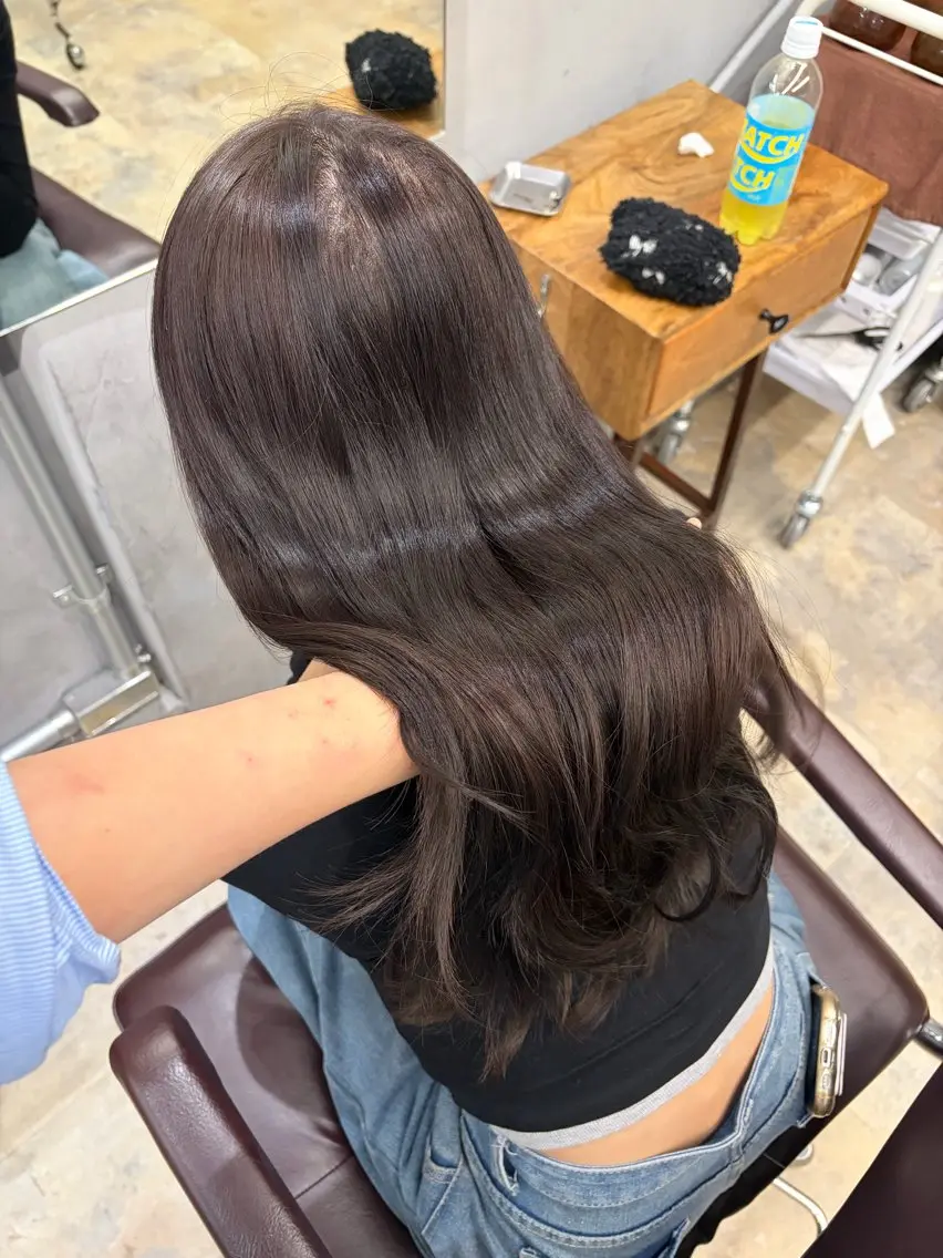 ロング 内宮 葵のヘアスタイル