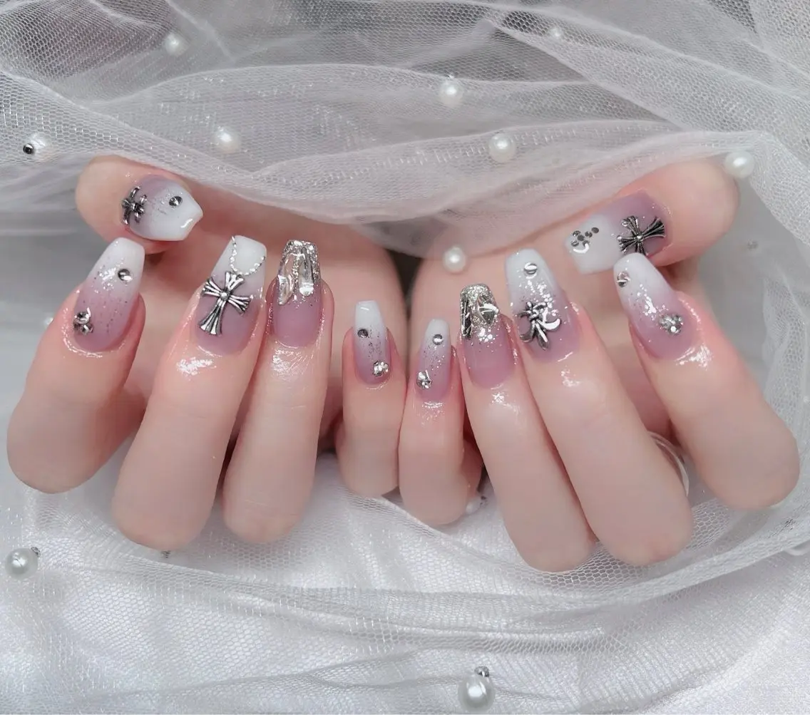 ネイル ハンドネイル 🎀PG🩵 ネイルサロンのネイルデザイン