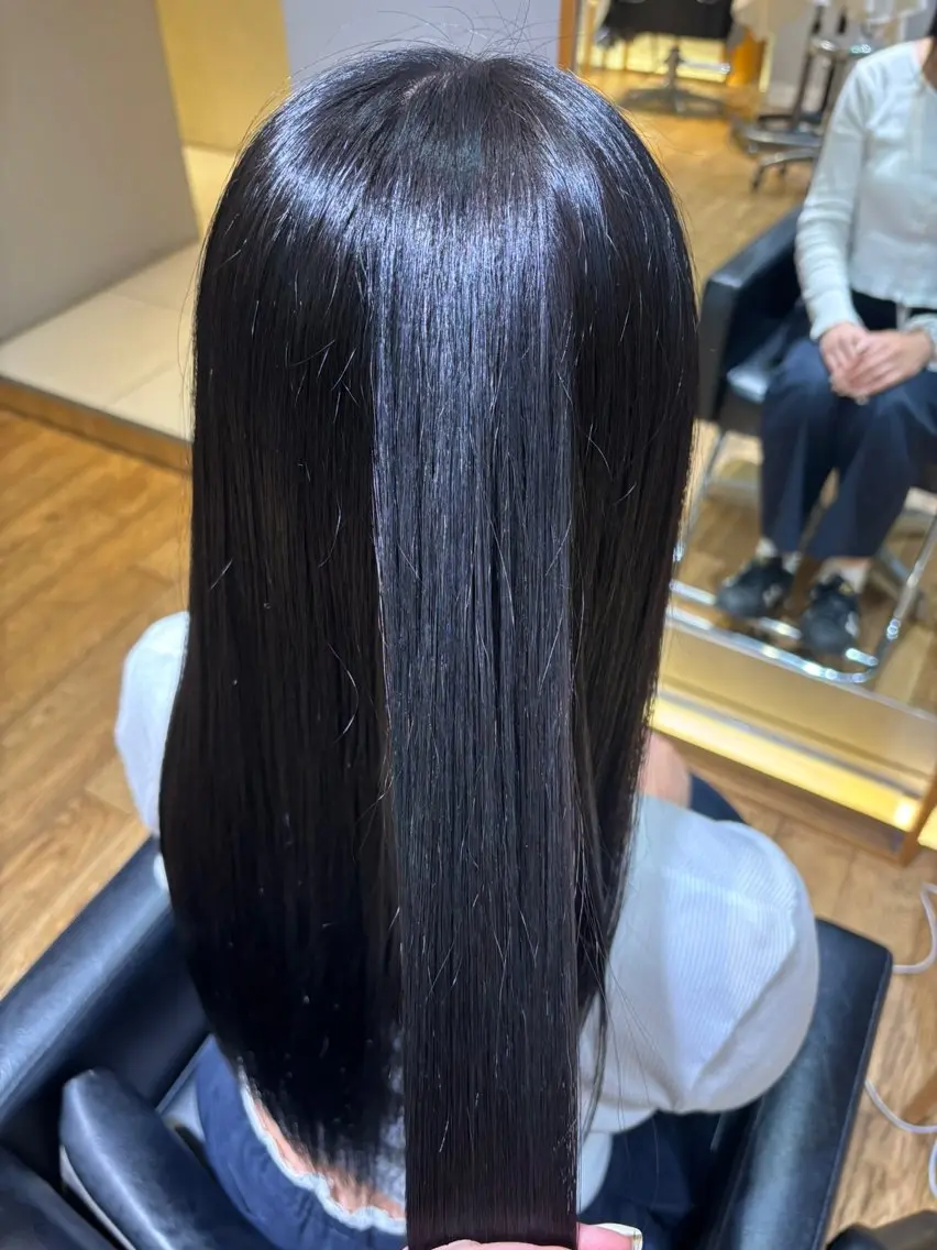 パーマ 透明感カラー🩵 かのは🐰🪽のヘアスタイル