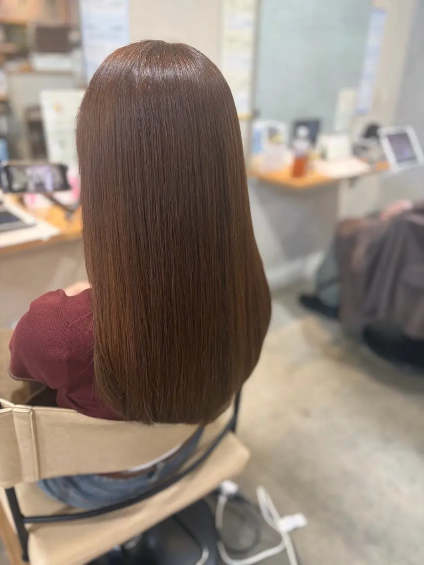 ロング カラー ブラウンカラー ナチュラルブラウン ヘアカラー momoka オリーブ/ベージュのヘアスタイル