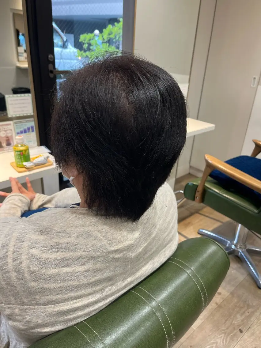 ショート カラー ブラウンカラー ナチュラルブラウン 小鴨 美佳のヘアスタイル