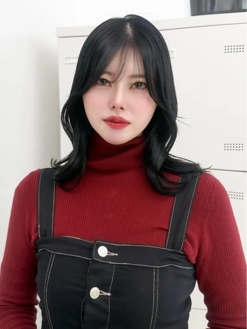 セミロング カラー ヘアアレンジ カット ヘアカラー トリートメント ヘッドスパ ヘアセット 縮毛矯正🤍 盛れるボブ/ひかりのヘアスタイル