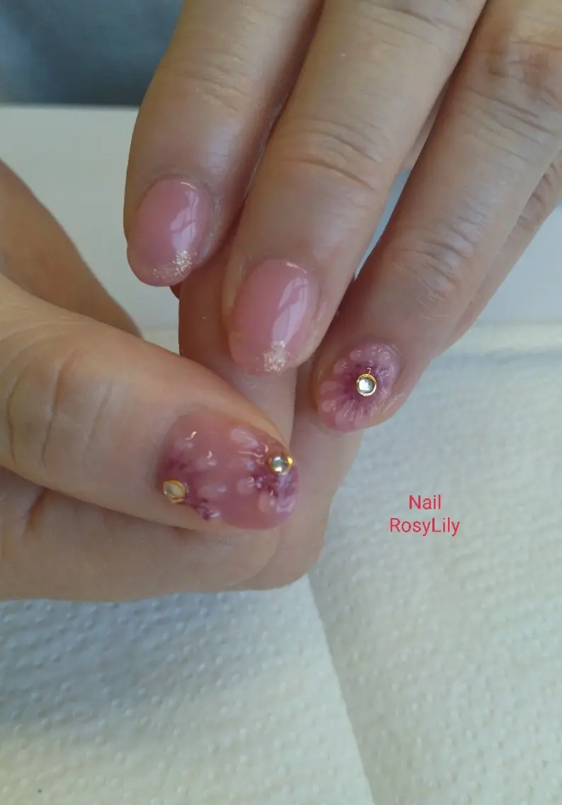 ネイル 持ち込み プライベートサロン Rosy Lilyのネイルデザイン