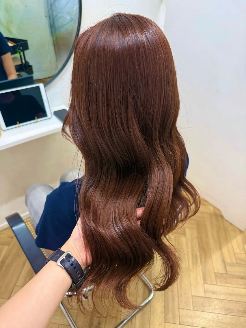 ロング ヘアカラー 沖松 希咲のヘアスタイル