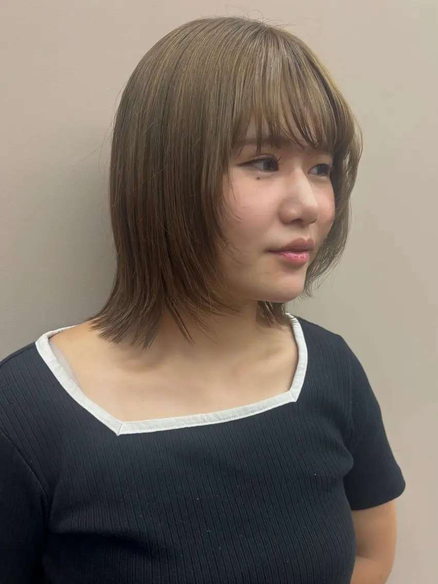 ミディアム カラー ヘアカラー HIBIKI / 透明感カラーのヘアスタイル