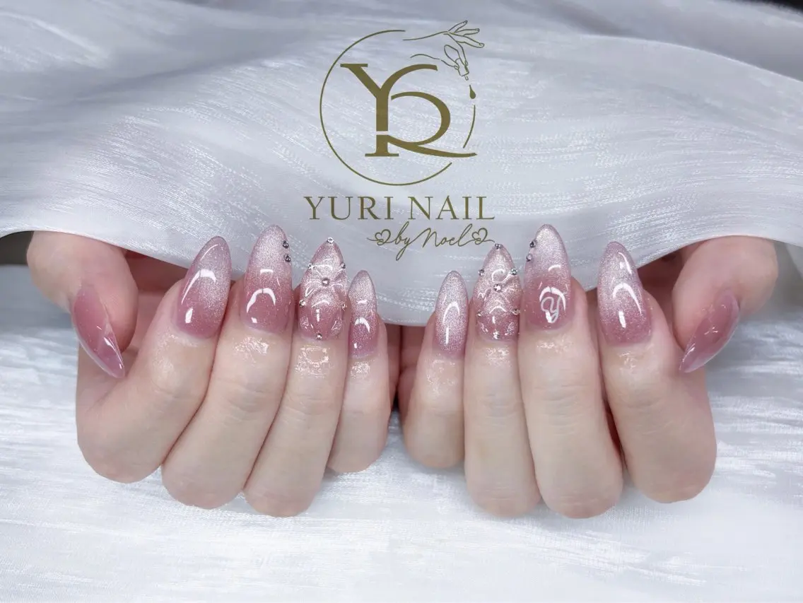 ネイル ハンドネイル フットネイル ハンドケア YURI Nail NARITAのネイルデザイン