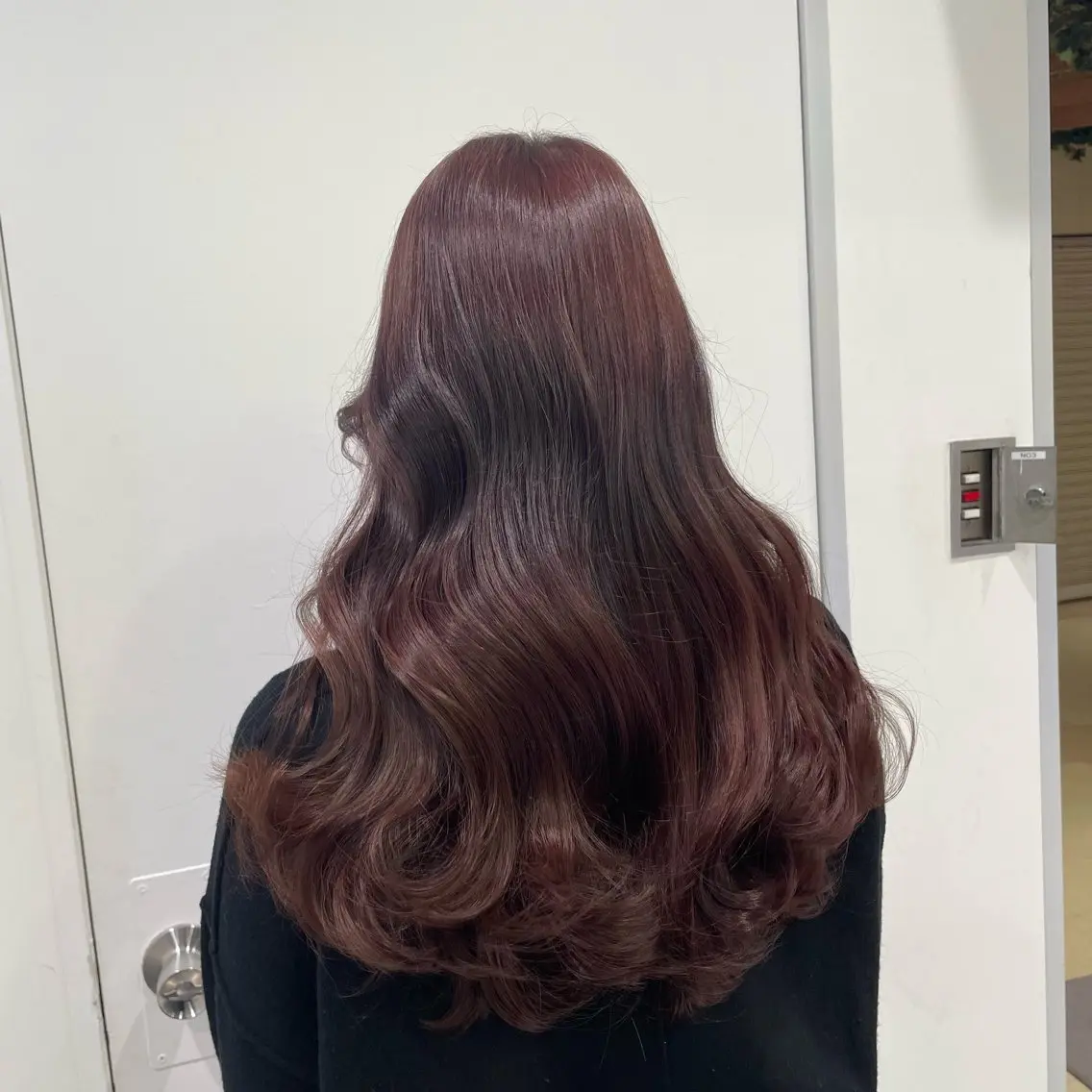セミロング カラー カット ヘアカラー トリートメント ヘッドスパ ヘアセット 大人っぽ♡上品な暖色 TAKAKIのヘアスタイル