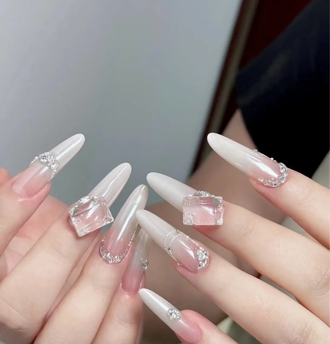 ネイル ハンドネイル D-BEAUTY Nailsalonのネイルデザイン