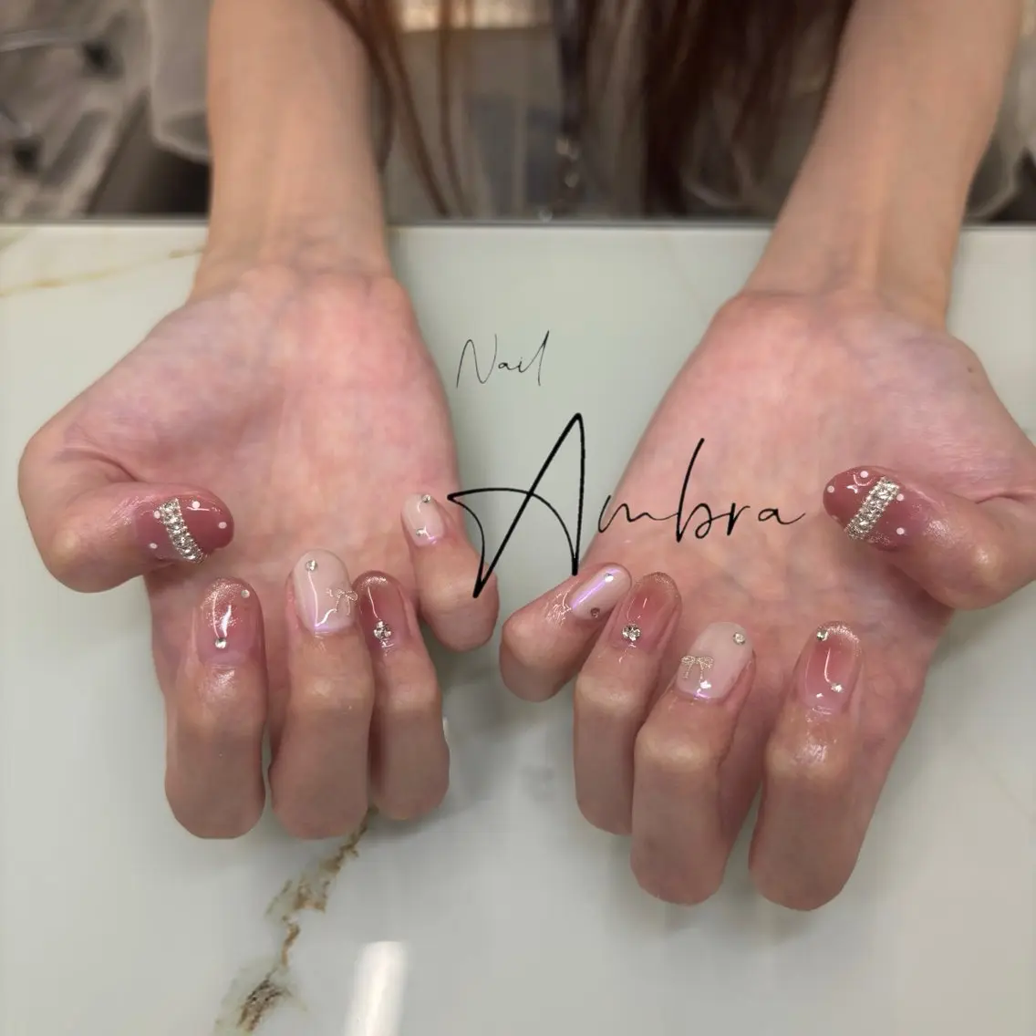 ネイル ガーリー ピンク ワンホンネイル ハンドネイル Nail Ambra Fusamiのネイルデザイン