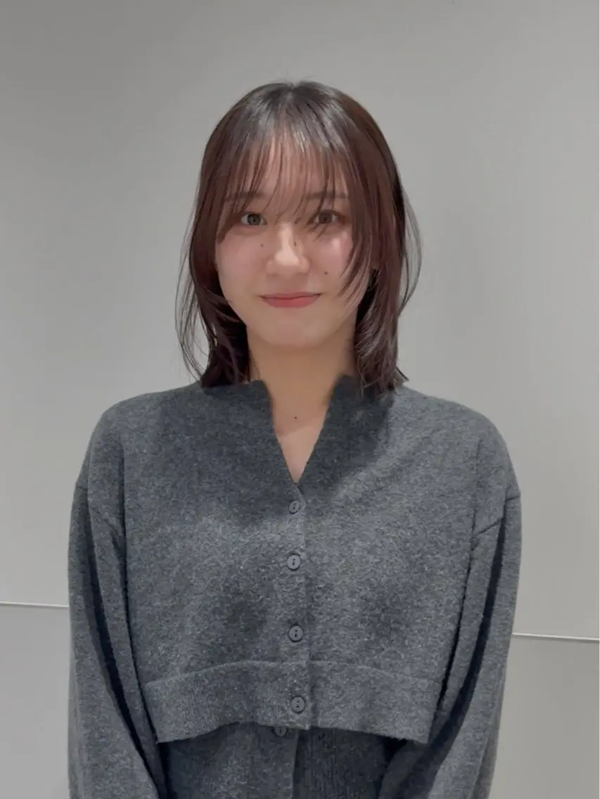 ミディアム カラー パーマ ヘアアレンジ メンズ 切りっぱなしボブ ボブレイヤー メンズ韓国風 ボブ くびれヘア カット 縮毛矯正 トリートメント 切りっぱなしヘアボブ ミディアムヘアRYOのヘアスタイル