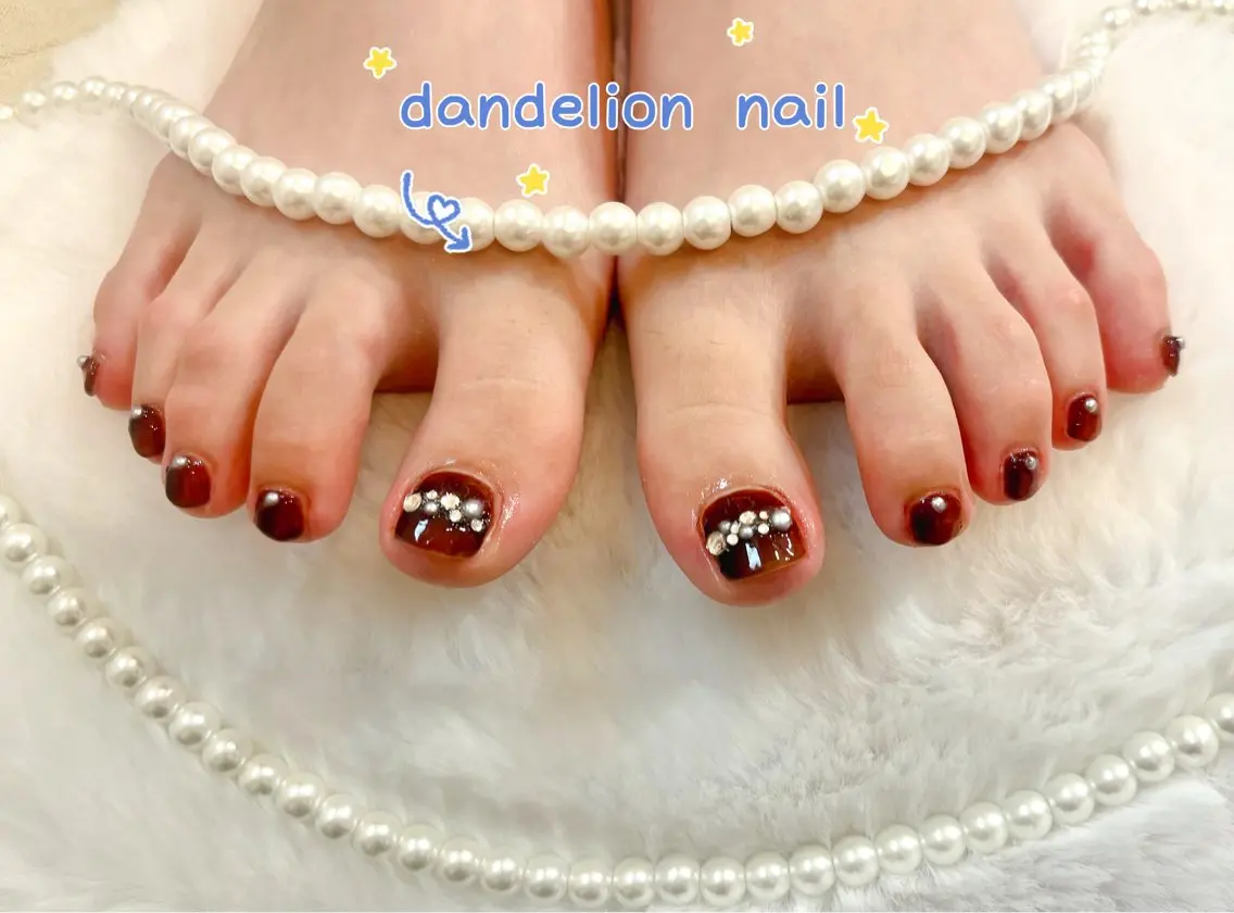 ネイル フットネイル ワンホンネイル フットネイル dandelion nail北千住のネイルデザイン