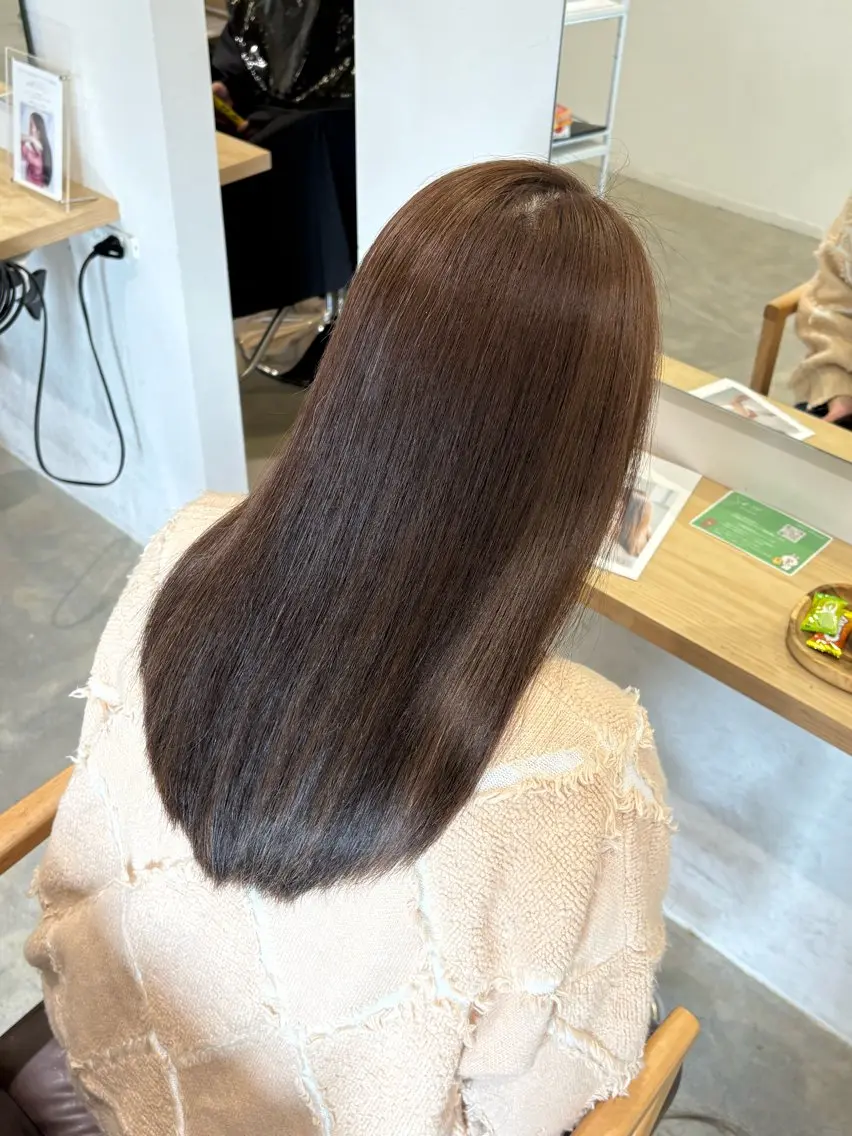 ロング カラー ブリーチ 透明感カラー ダブルカラー イヤリングカラー インナーカラー 【SASE】大人上品 💍/ユウガ⭐️のヘアスタイル