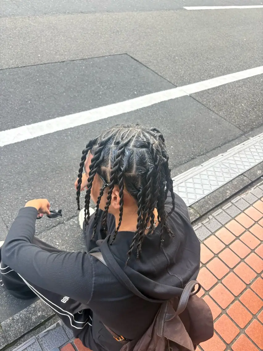 メンズ ヘアセット コーンロウ/ ブレイズ　大田竜也のヘアスタイル
