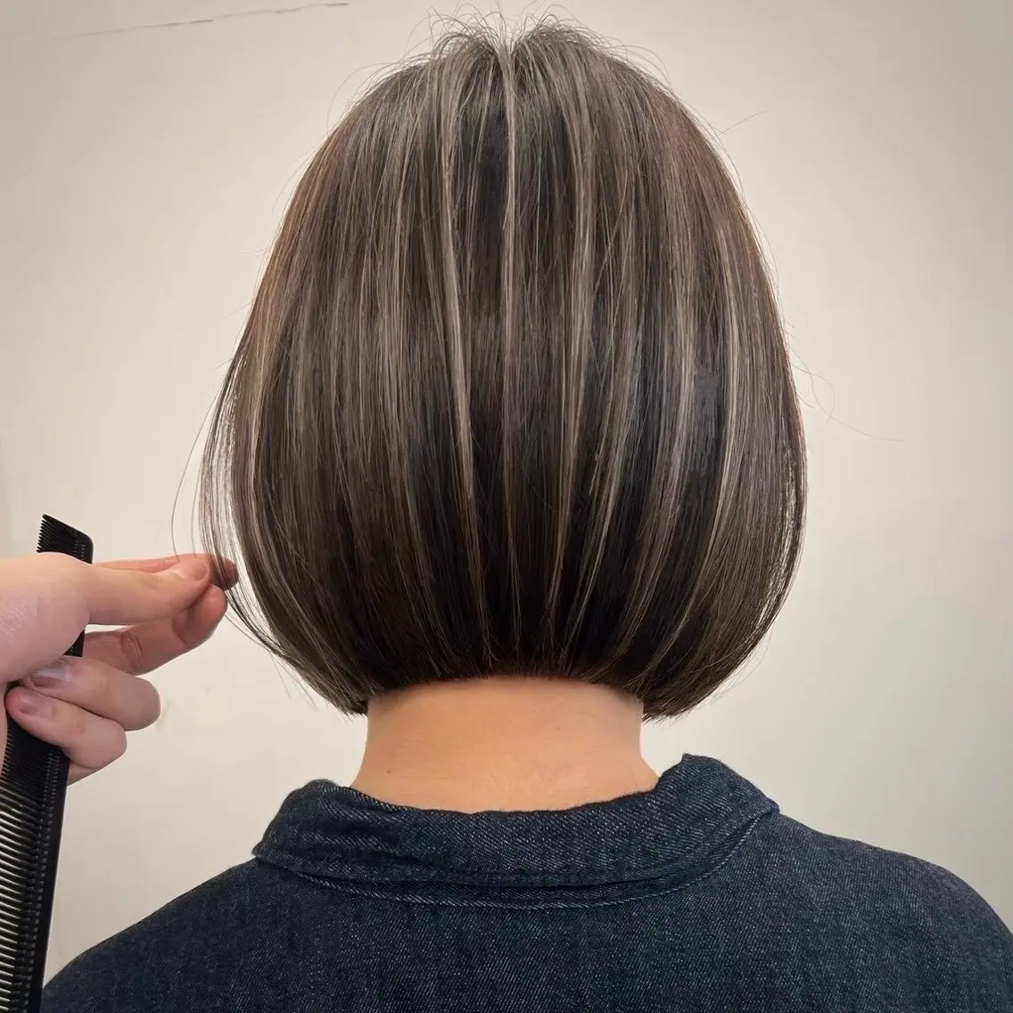 ショート カラー 透明感カラー ハイライトカラー ボブ ハイライト 似合わせカット 内大久保 列夏のヘアスタイル