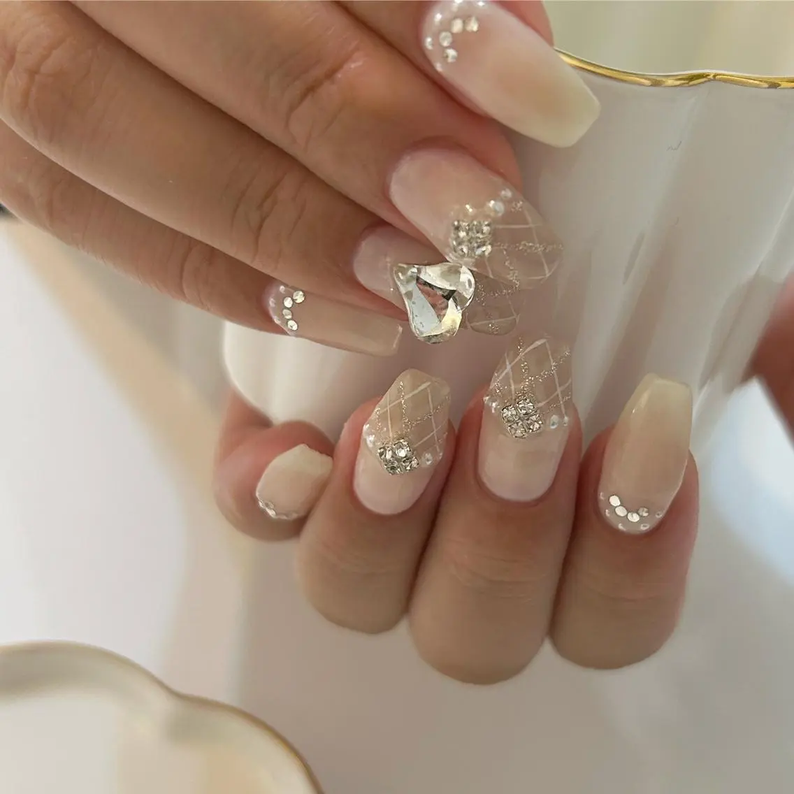 ネイル ハンドネイル ViViA momokaのネイルデザイン