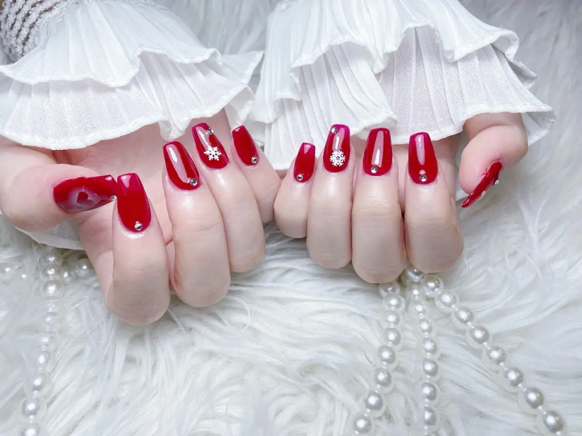 ネイル チークネイル 長さ出し フラワーネイル フレンチネイル ガーリー ハンドネイル ハンドケア NEW NAIL 池袋のネイルデザイン