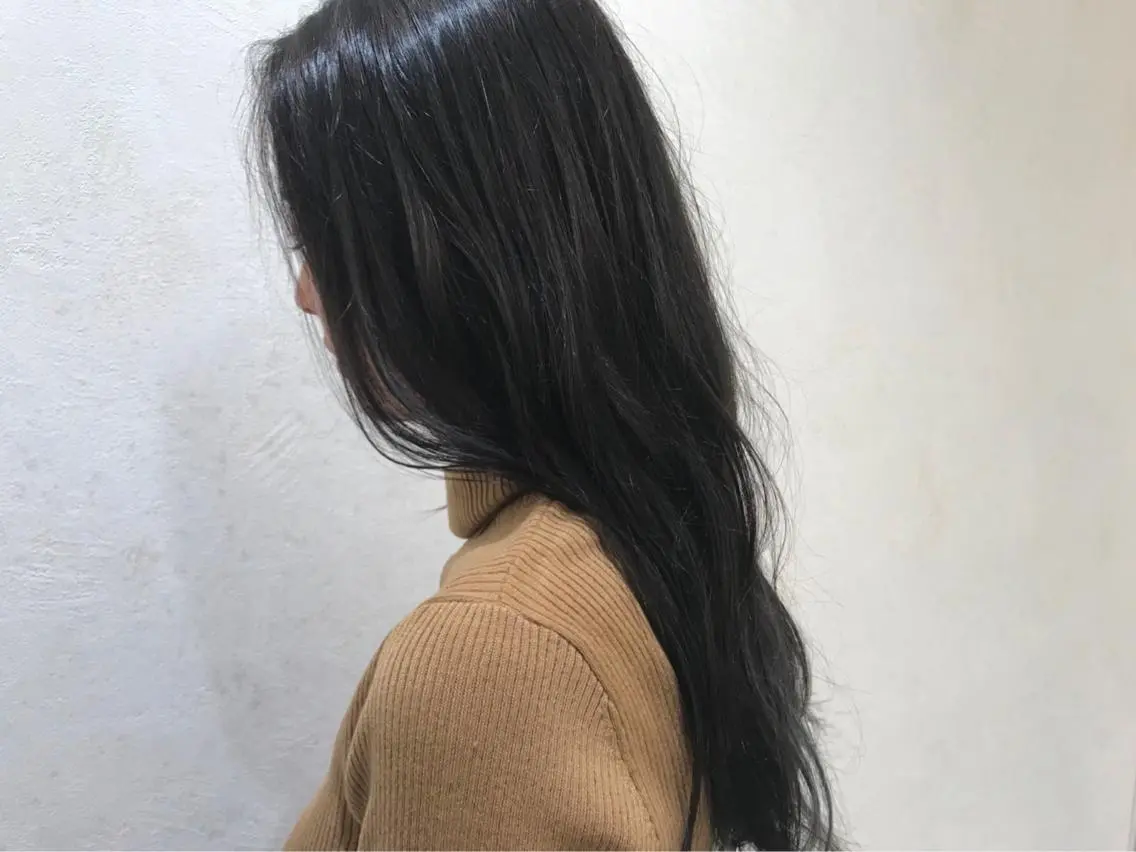 ロング カラー 樋渡 侑希のヘアスタイル