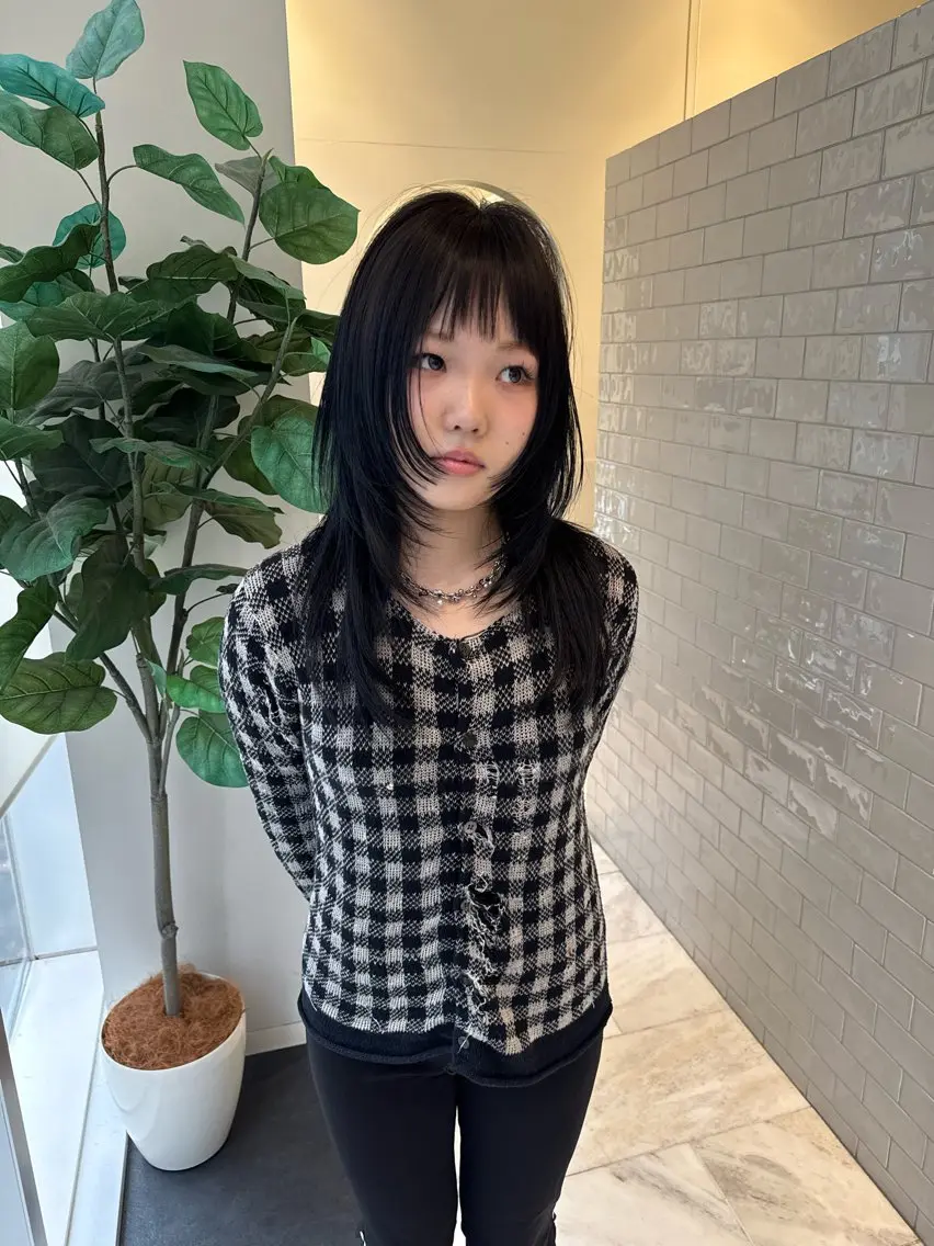 ミディアム カラー カット ヘアカラー トリートメント ブリーチ😼 ボブ✍️レイヤーのヘアスタイル