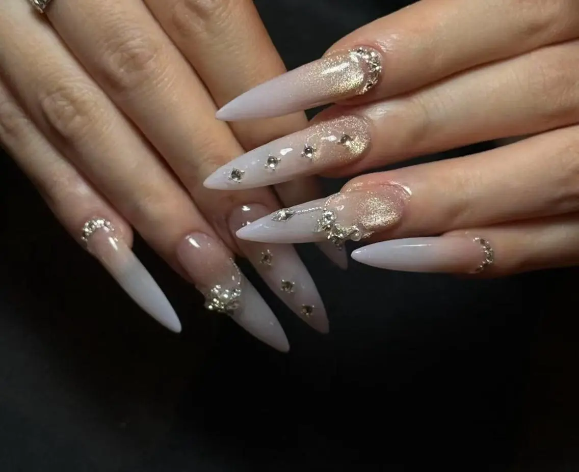 ネイル ハンドネイル 🎀 NaNa_nailのネイルデザイン