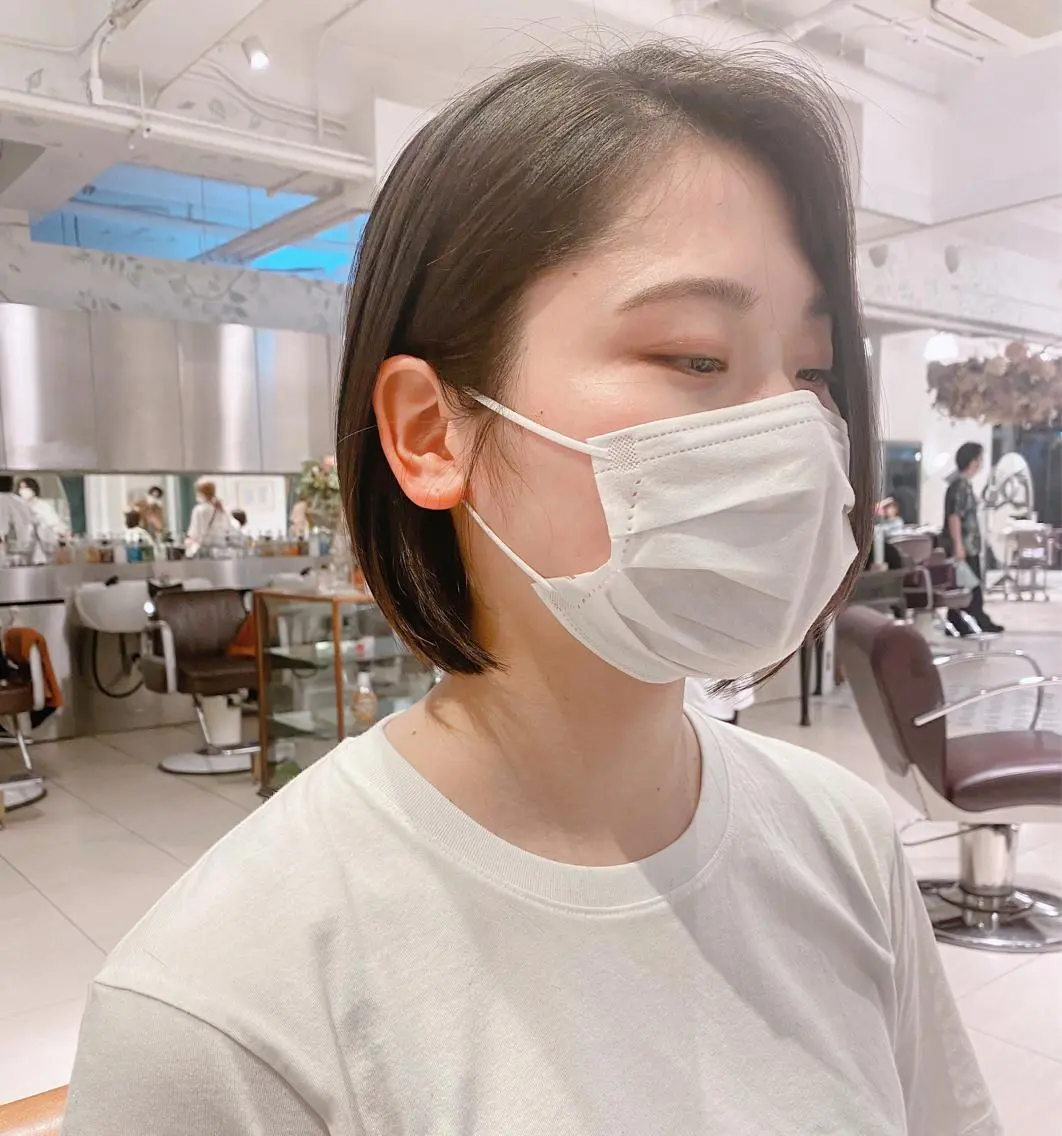 ショート カット ヘアカラー ボブ顔周り 韓国遠藤小雪のヘアスタイル