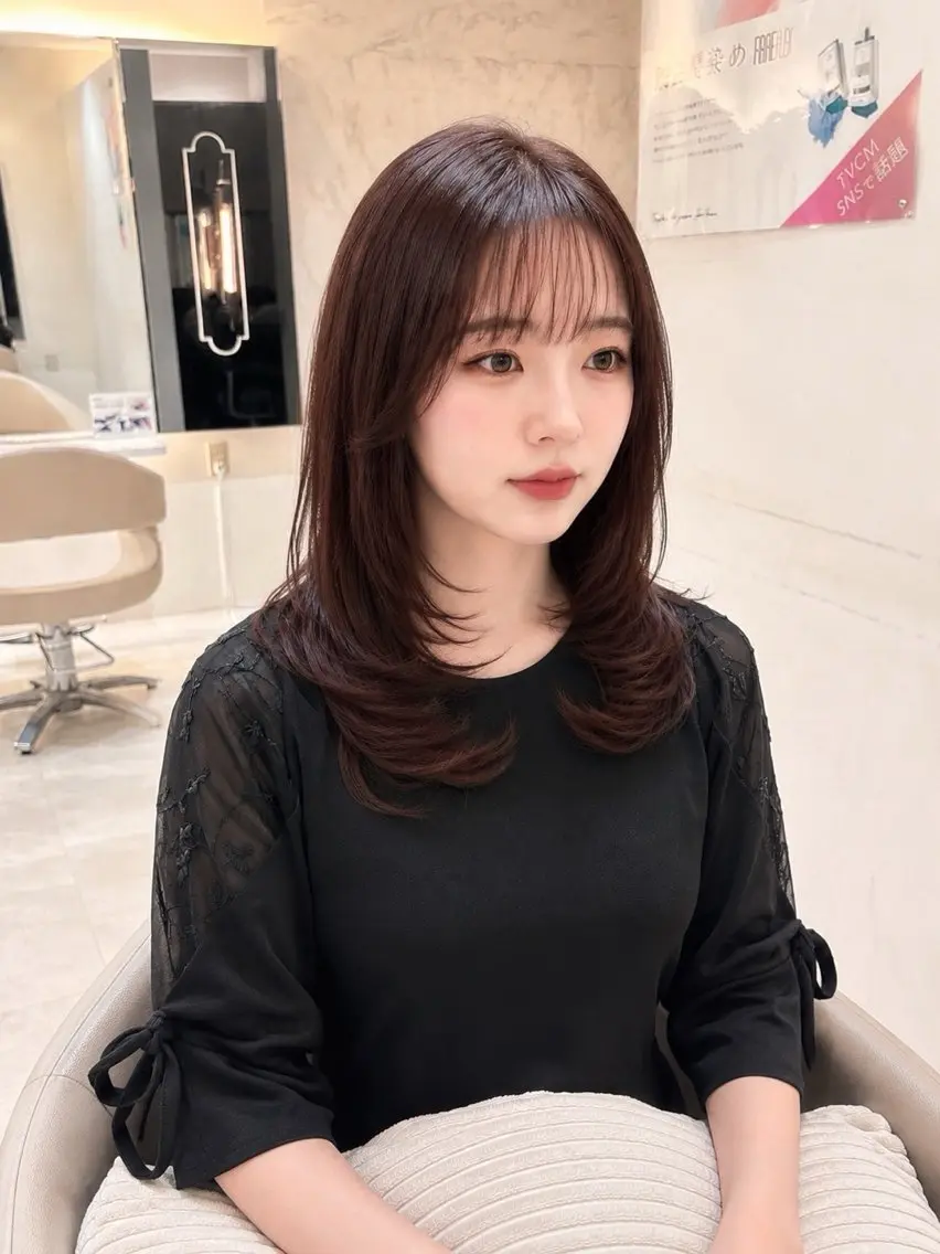 セミロング ヘアカラー 濱中 里帆のヘアスタイル