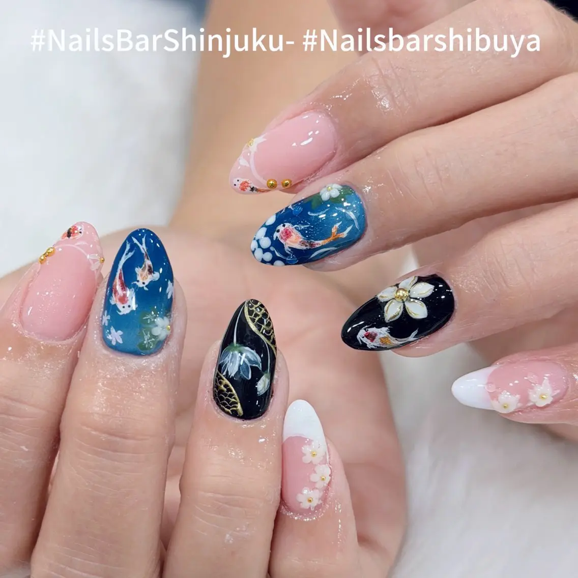 ネイル ボルドー ブラウン チークネイル ドット フットネイル NAILS BAR SHINJUKUのネイルデザイン
