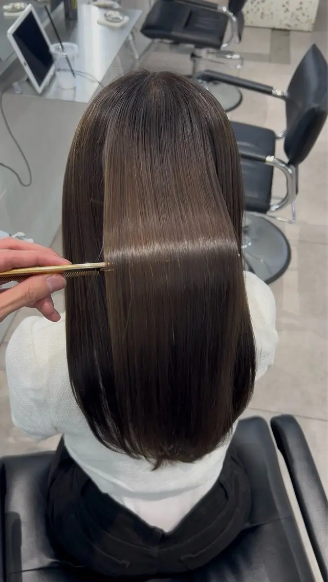 セミロング カラー ヘアカラー 縮毛矯正 トリートメント 🫧縮毛矯正🫧 髪質改善RIKU🫧のヘアスタイル
